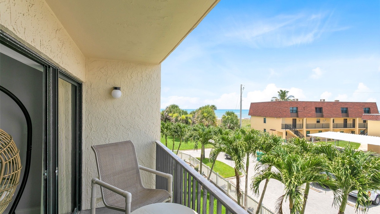 Photo of Patio Balcony in Cocoa Beach