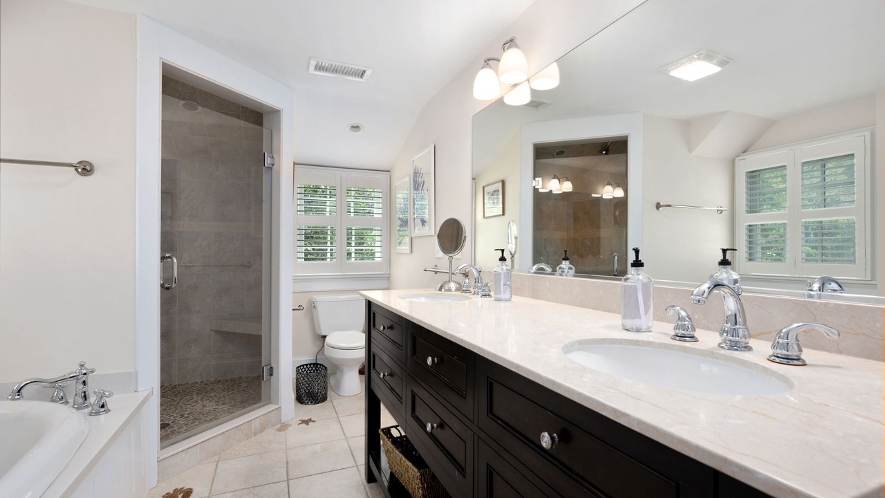 Photo of Bathroom in Chatham