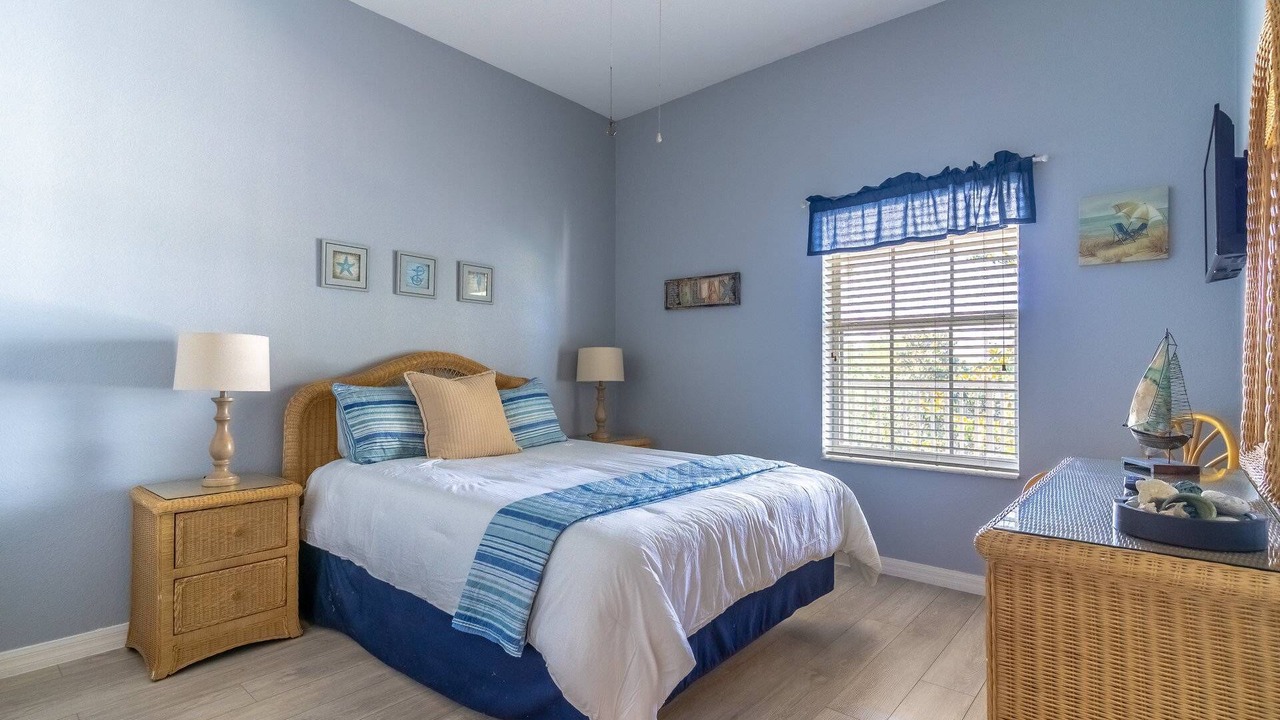 Photo of Bedroom in Bahama Bay