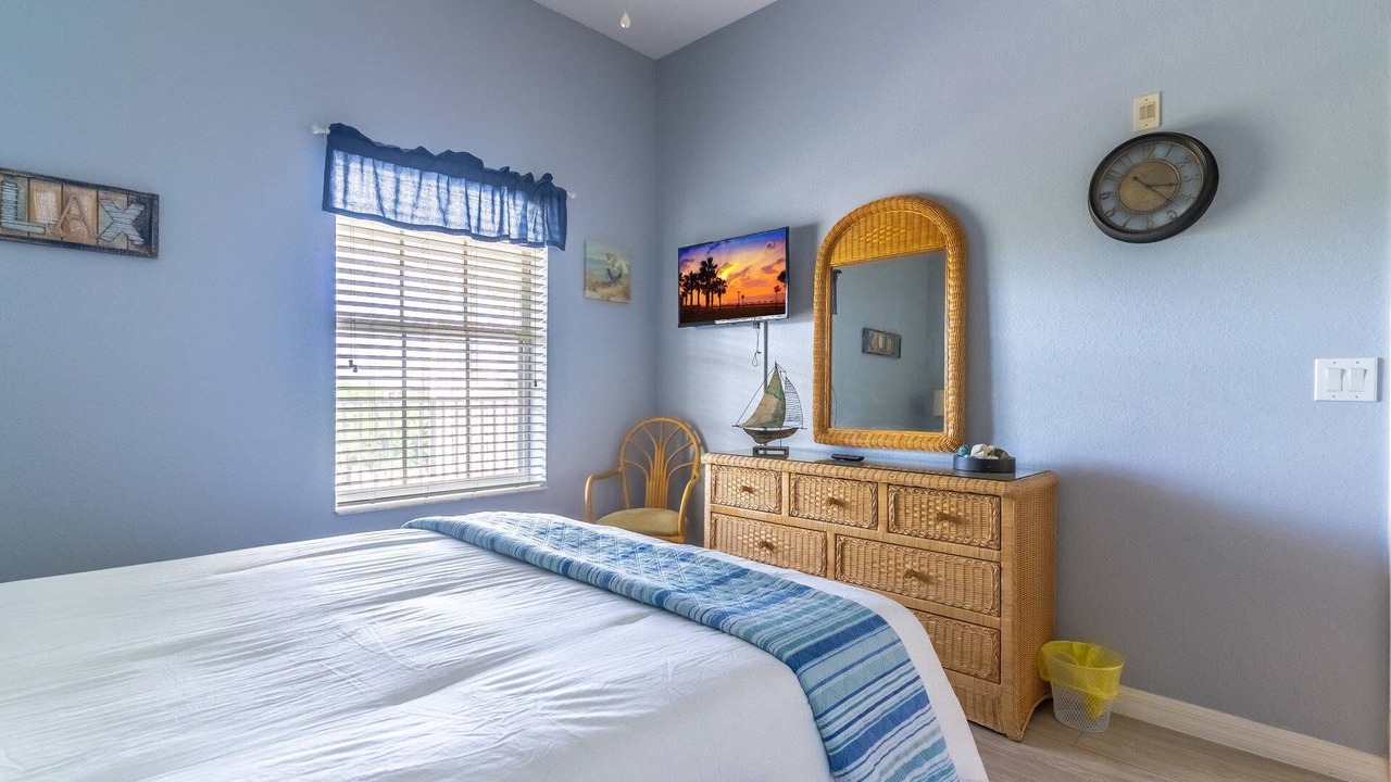 Photo of Bedroom in Bahama Bay