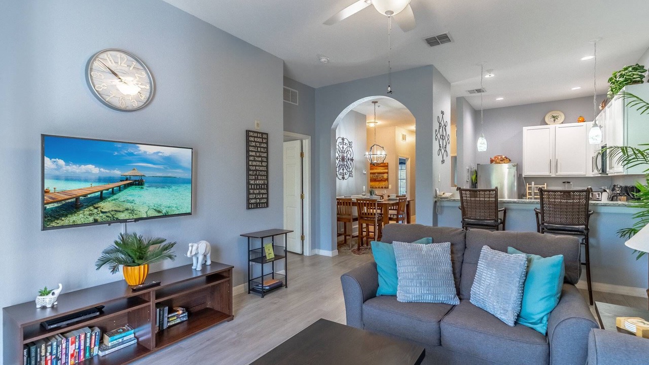 Photo of Bedroom in Bahama Bay