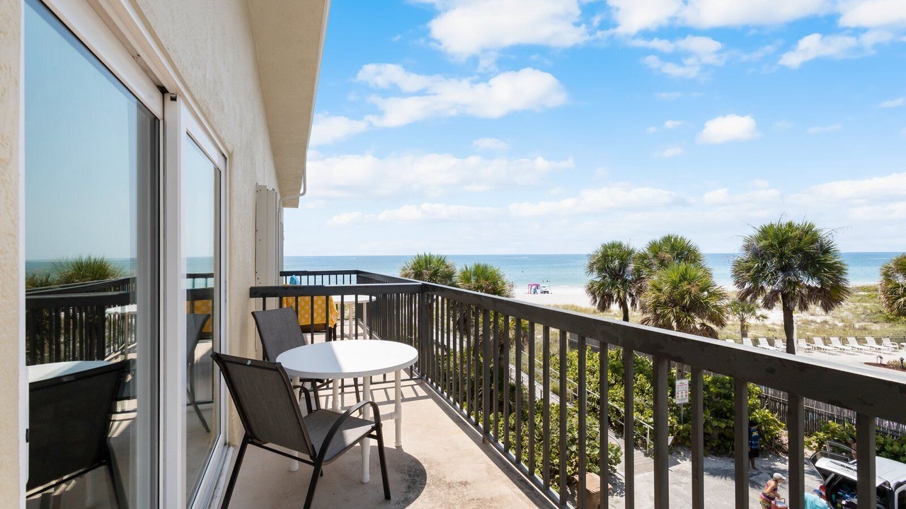 Photo of Patio Balcony in Madeira Beach