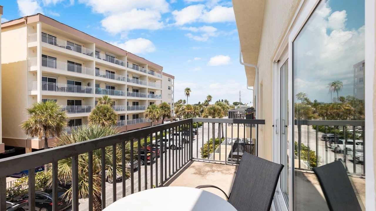 Photo of Patio Balcony in Madeira Beach