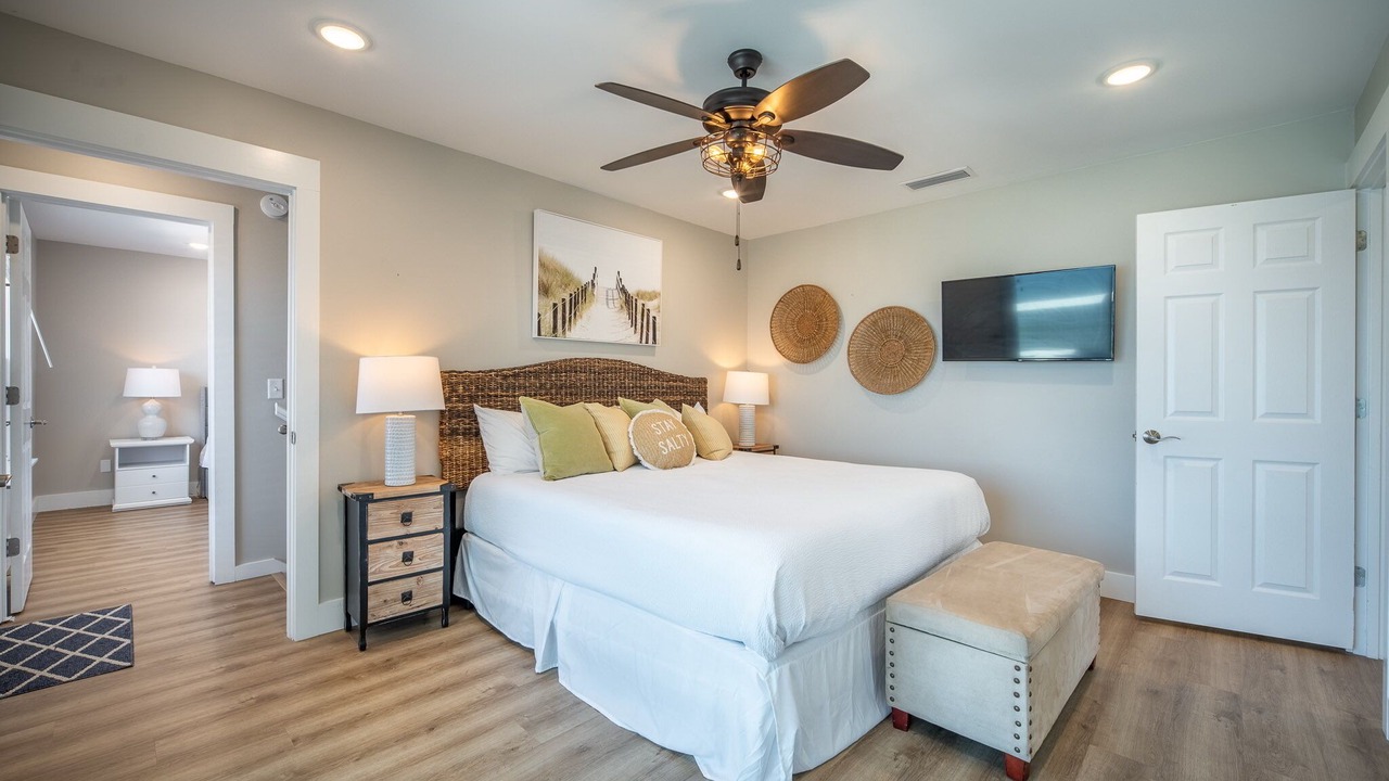 Photo of Bedroom in Cape San Blas