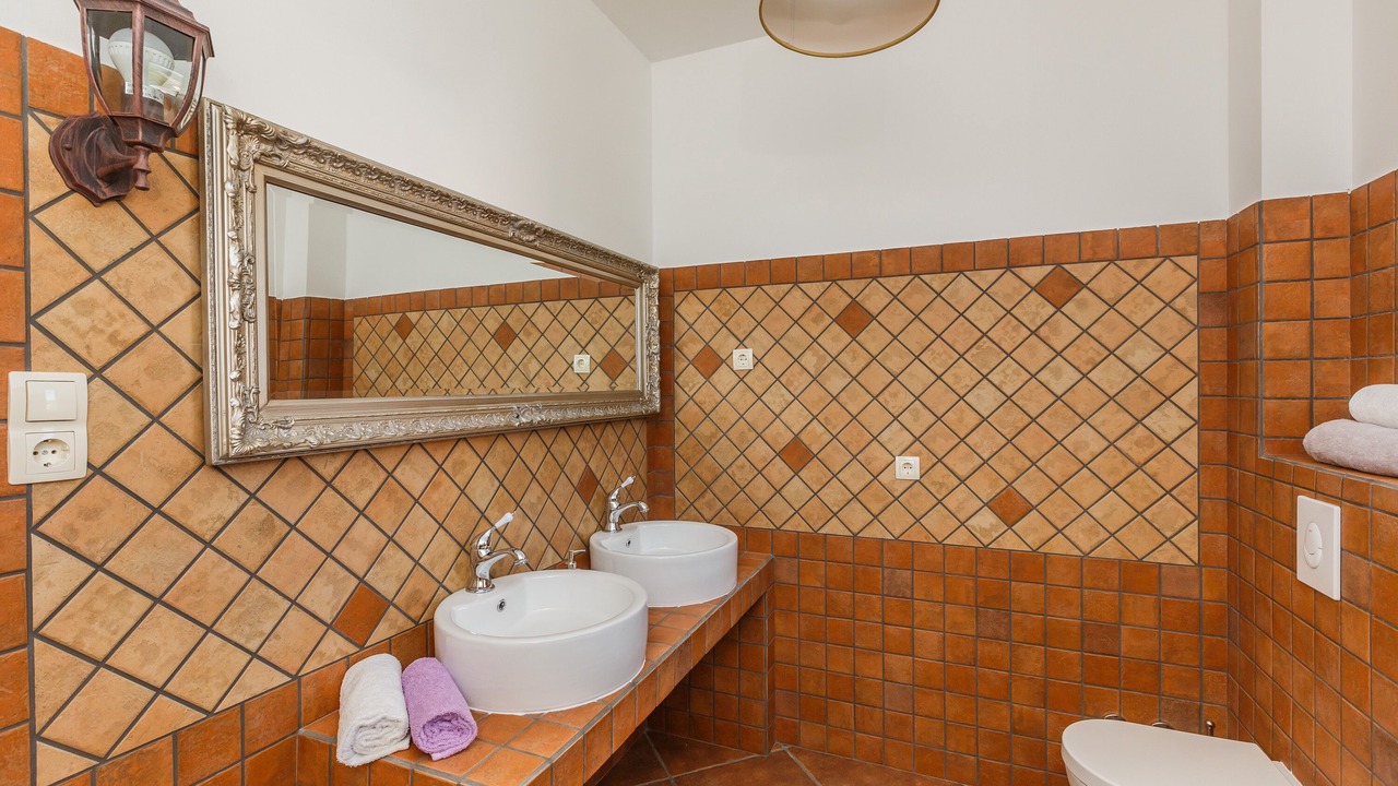 Photo of Bathroom in Marina
