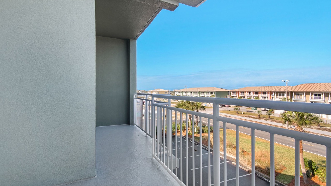 Photo of Patio Balcony in White Sands