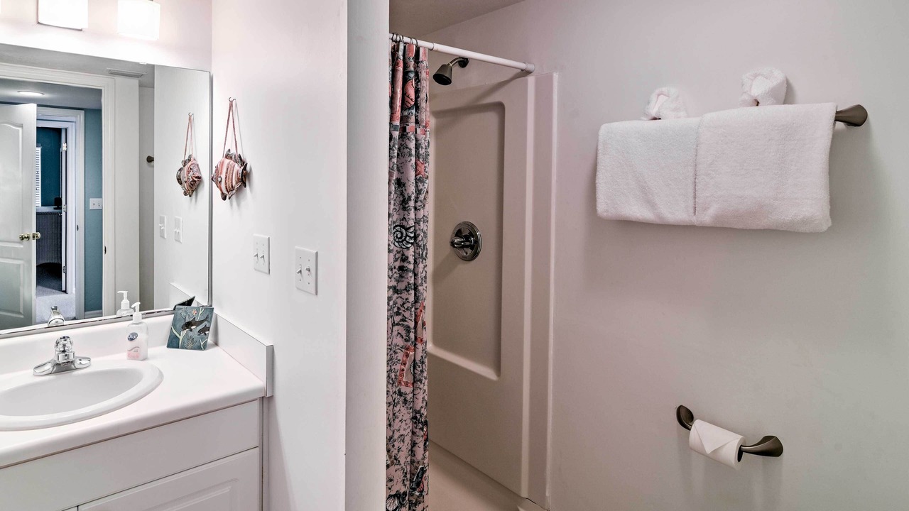 Photo of Bathroom in Cedar Key