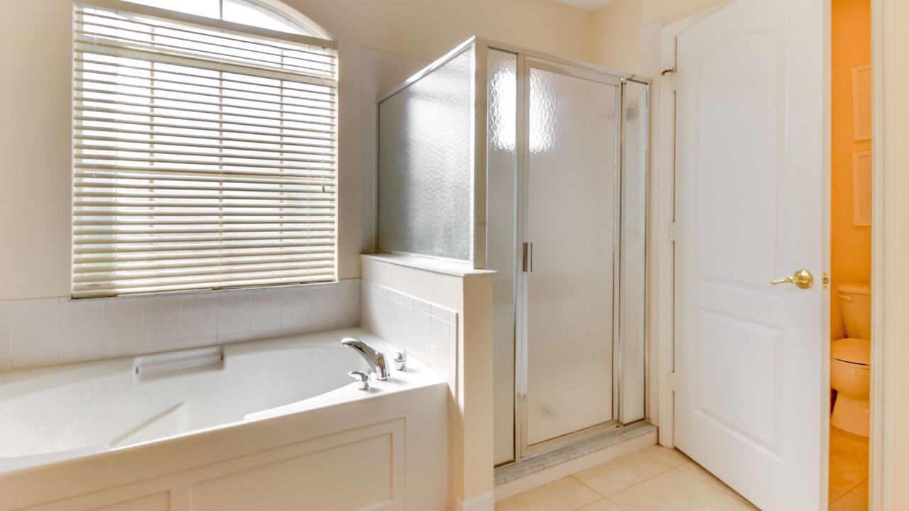 Photo of Bathroom in Biggar