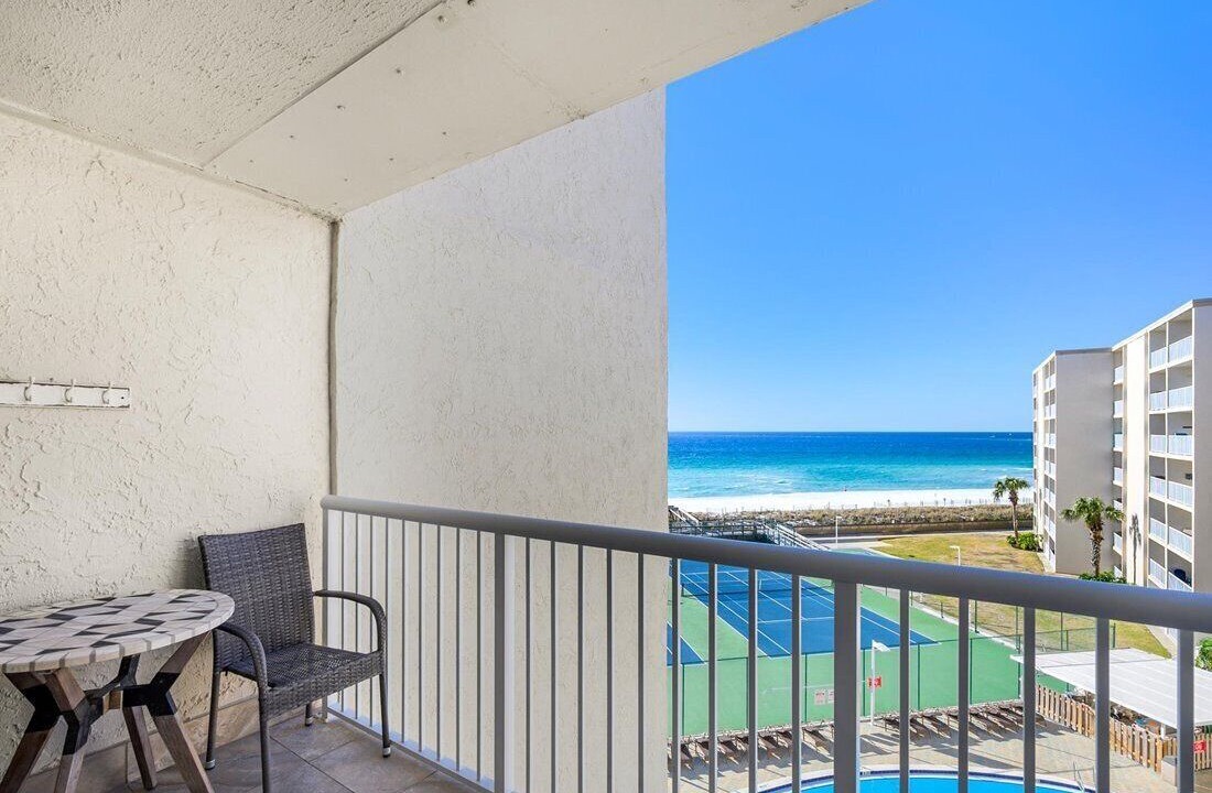 Photo of Patio Balcony in Holiday Isle