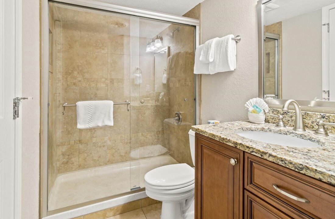 Photo of Bathroom in Holiday Isle