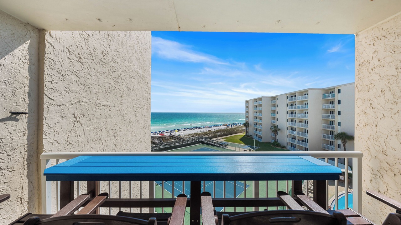 Photo of Patio Balcony in Holiday Isle