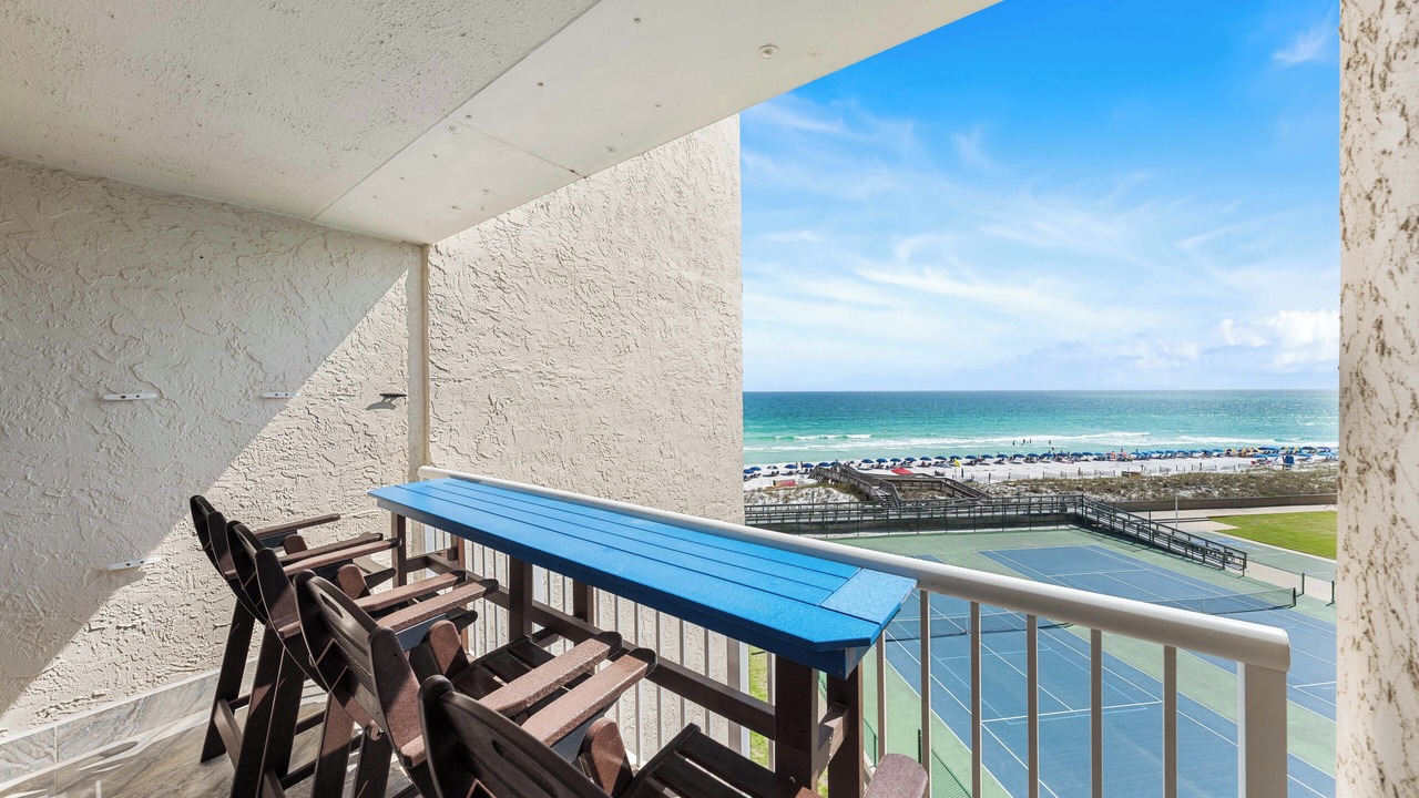 Photo of Patio Balcony in Holiday Isle