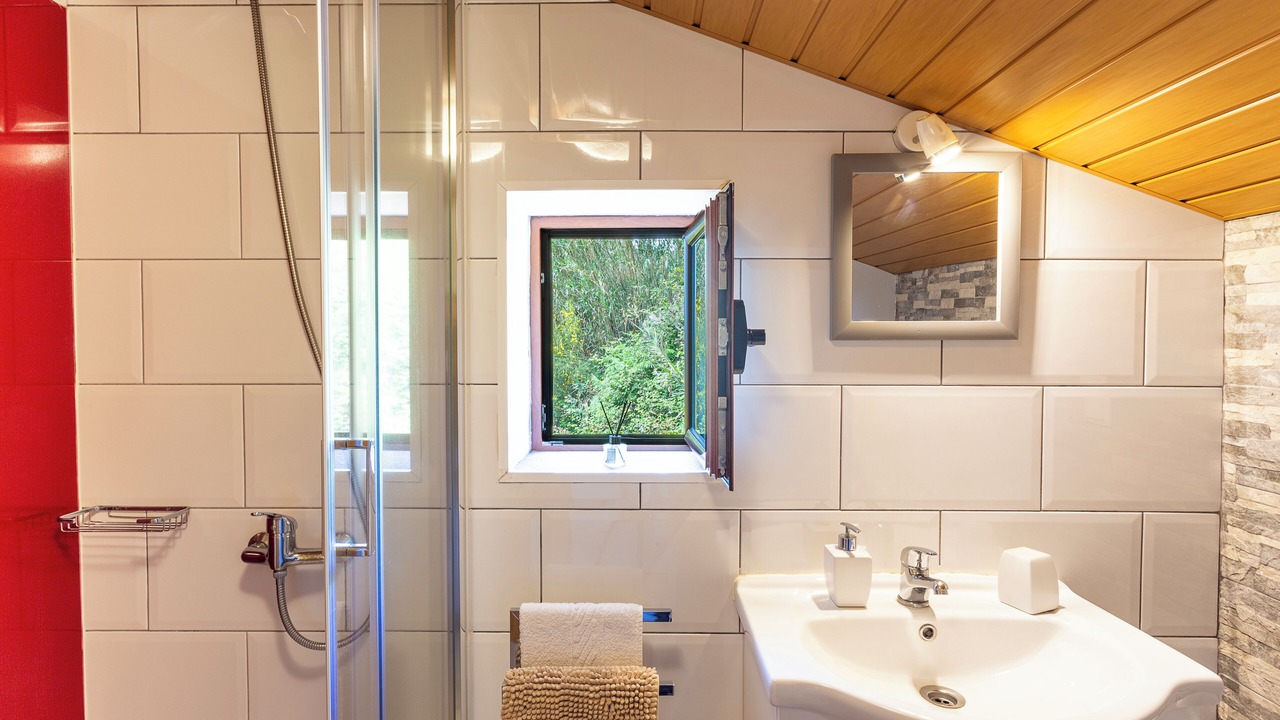 Photo of Bathroom in Calheta