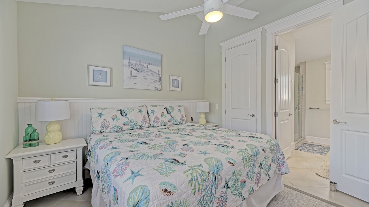 Photo of Bedroom in Holmes Beach