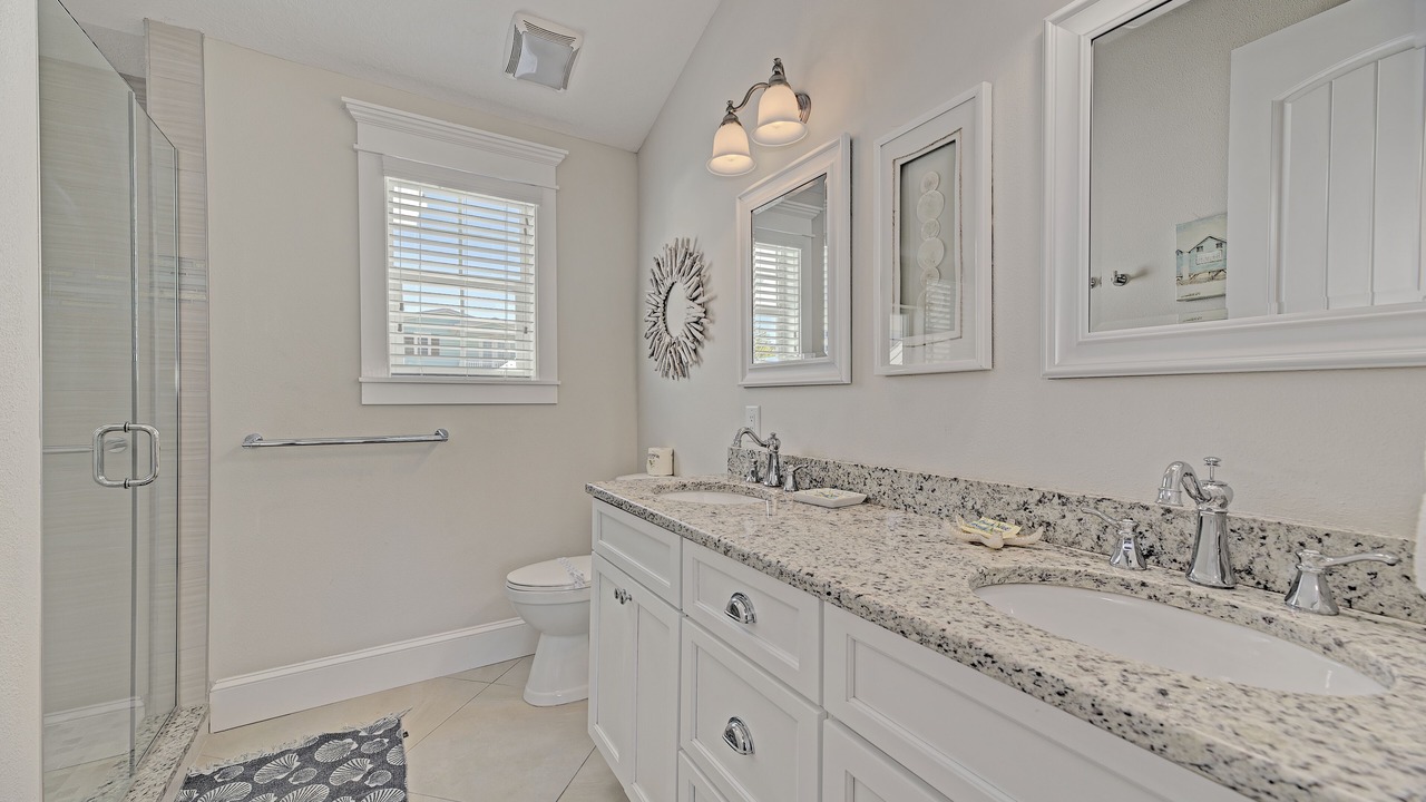 Photo of Bathroom in Holmes Beach