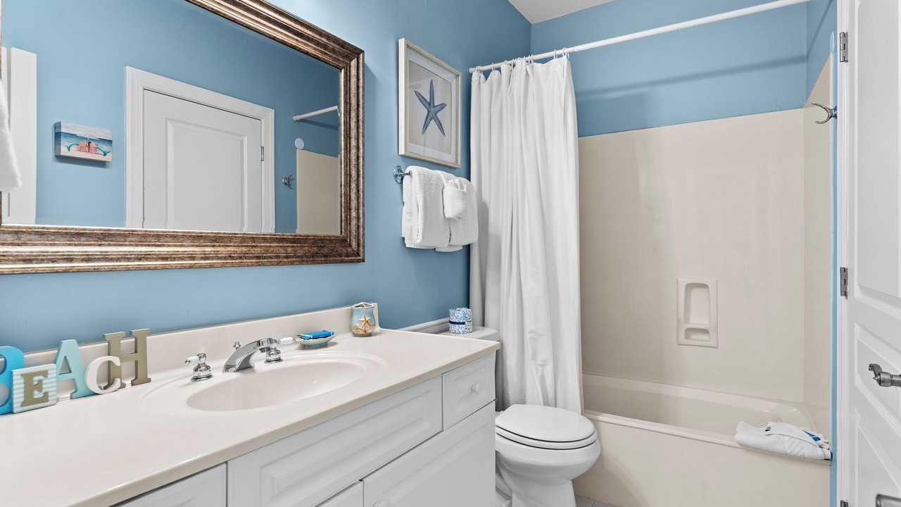 Photo of Bathroom in Crystal Shores