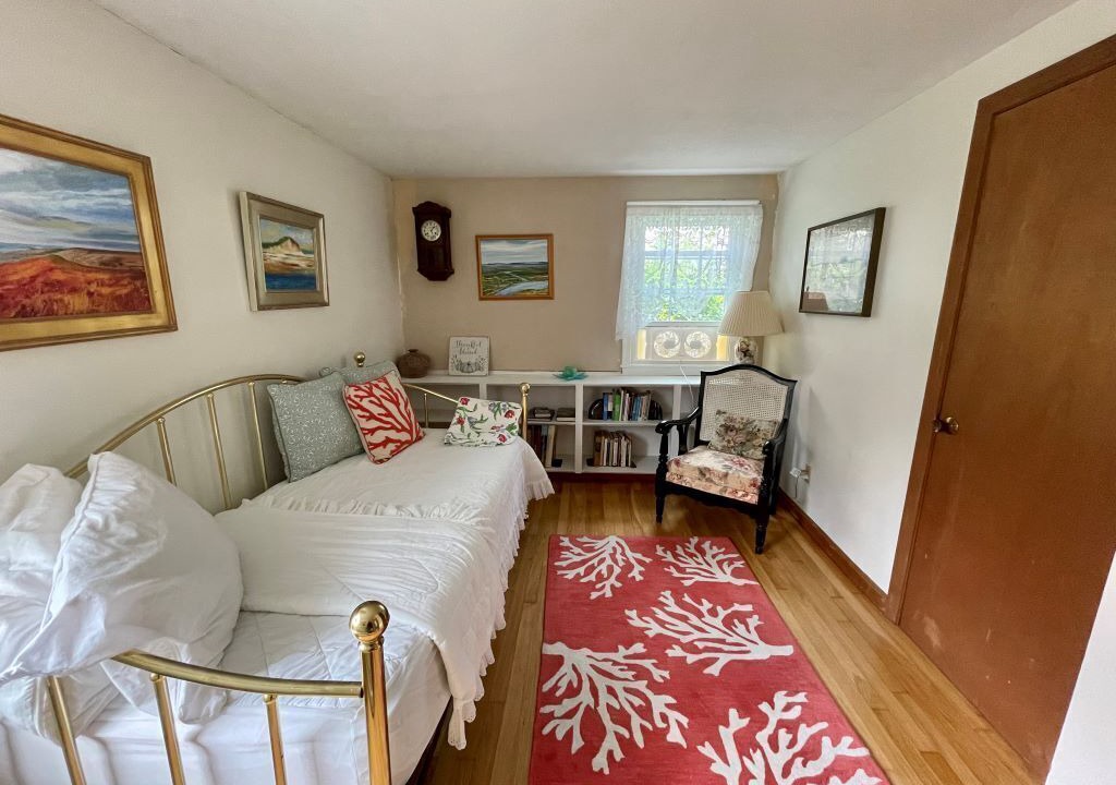 Photo of Livingroom in Chatham