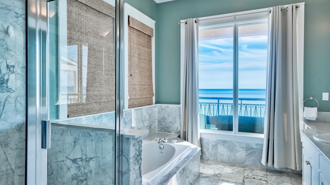 Photo of Bathroom in Delos