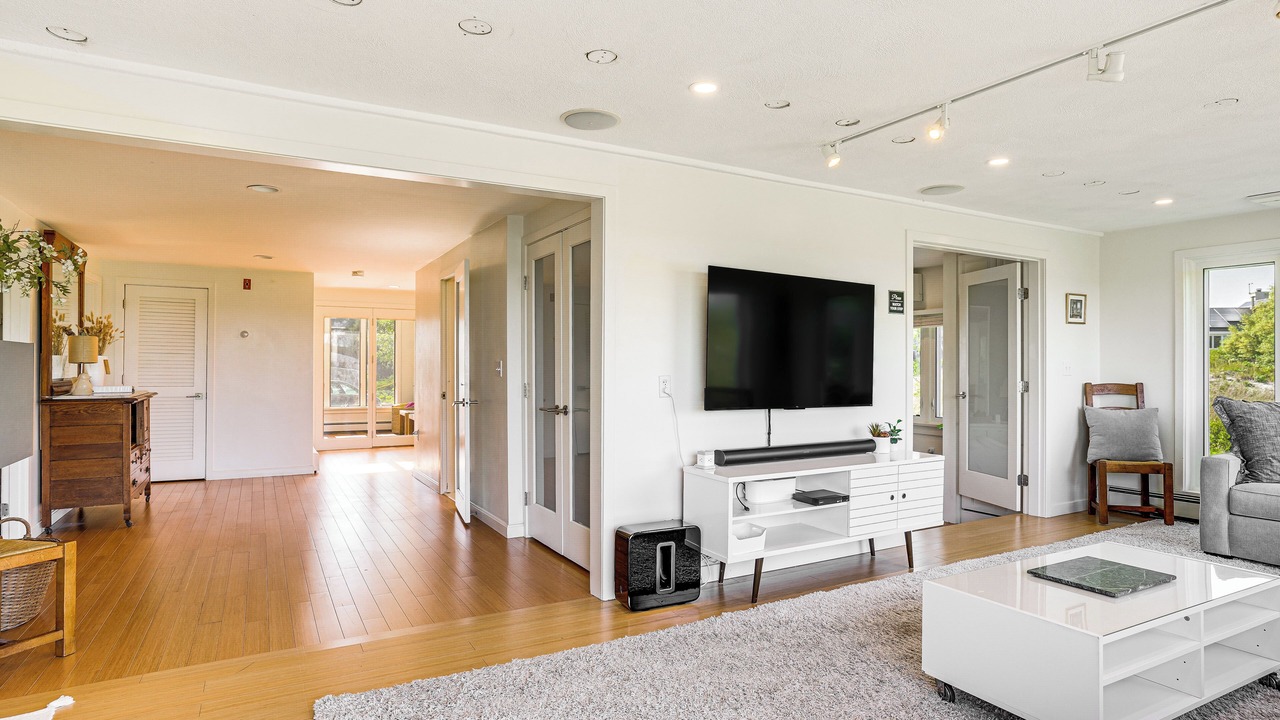 Photo of Livingroom in Gloucester