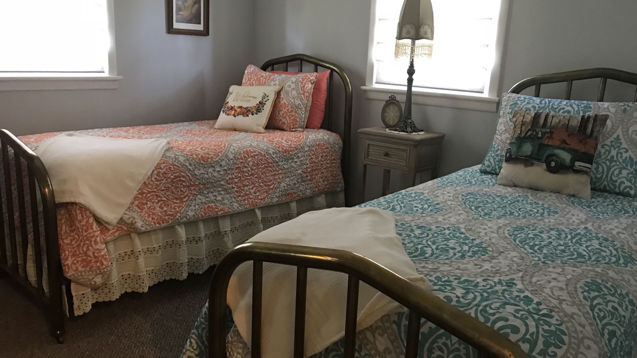 Photo of Bedroom in Grottoes