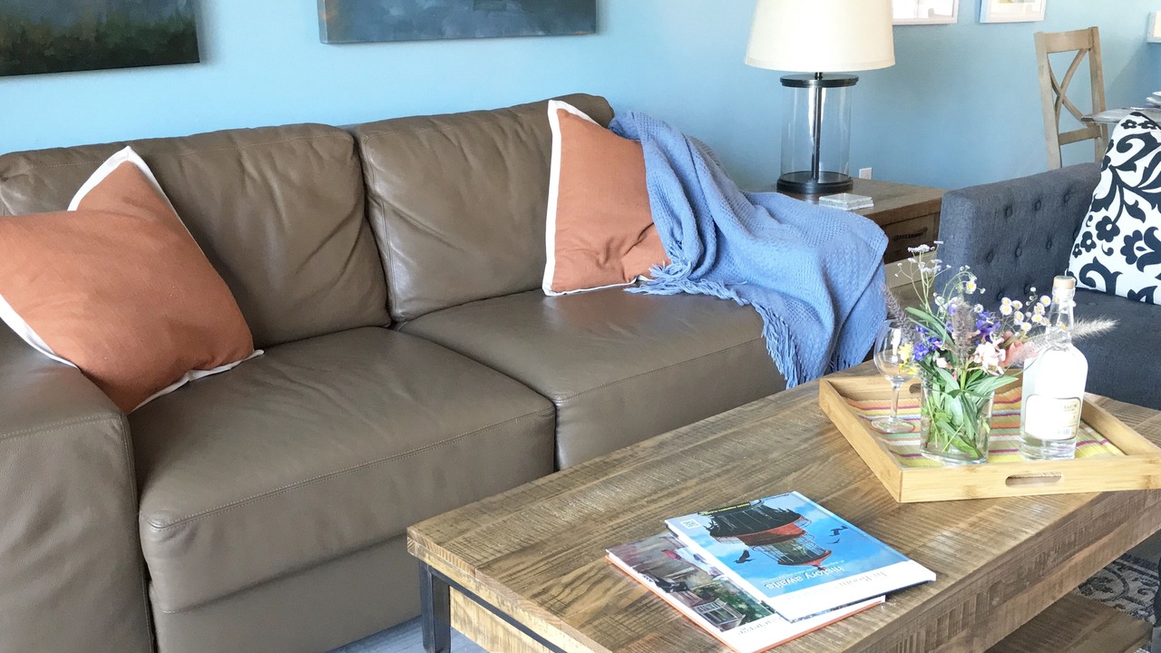 Photo of Livingroom in Butler Beach