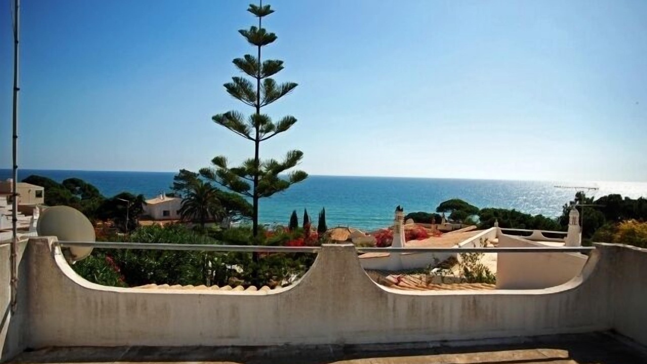 Photo of Patio Balcony in Olhos D'Agua