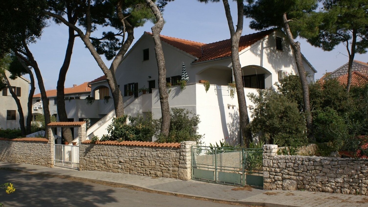 Photo of Outdoor in Mirce