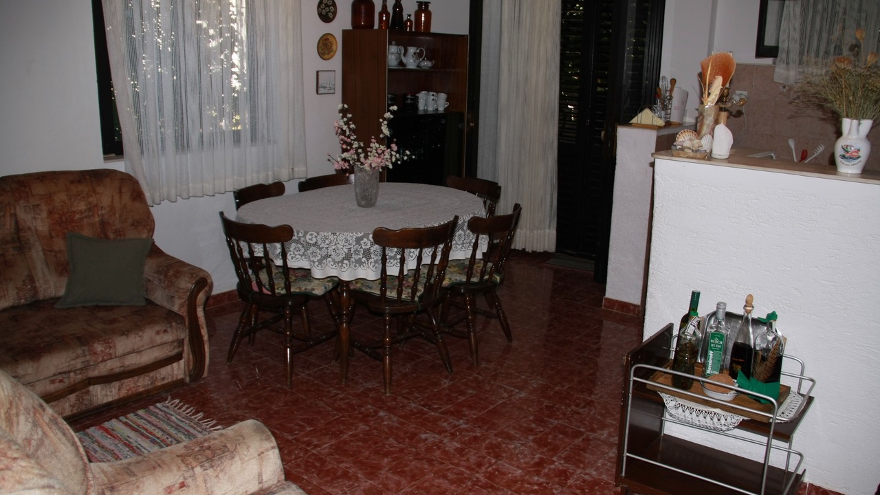 Photo of Livingroom in Mirce
