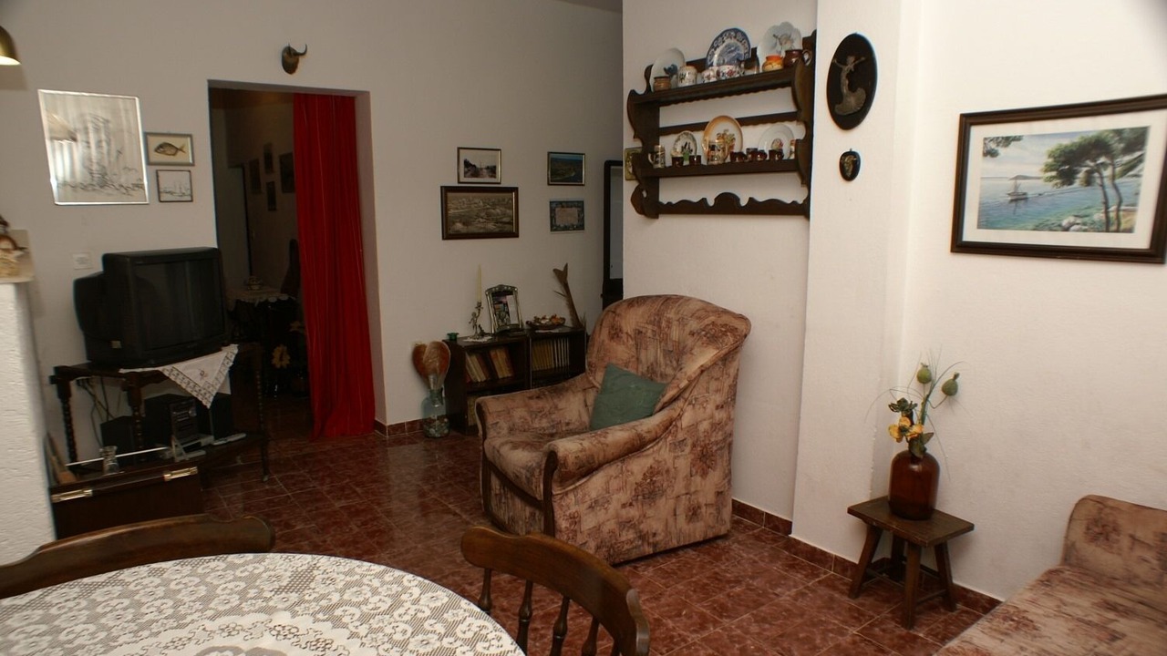 Photo of Livingroom in Mirce