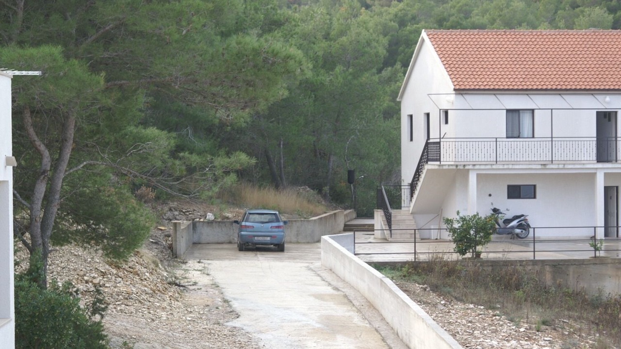 Photo of Others in Sutivan