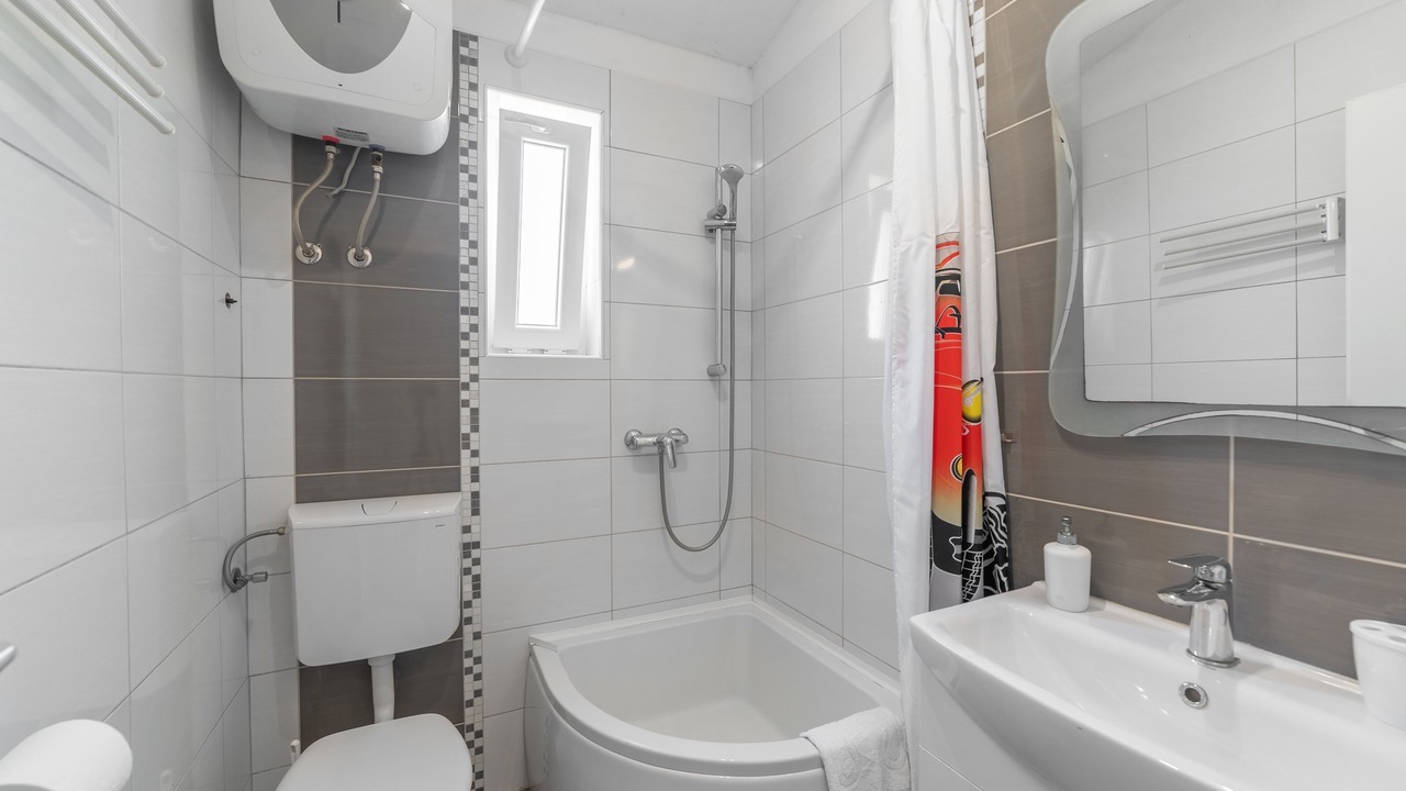Photo of Bathroom in Sumartin