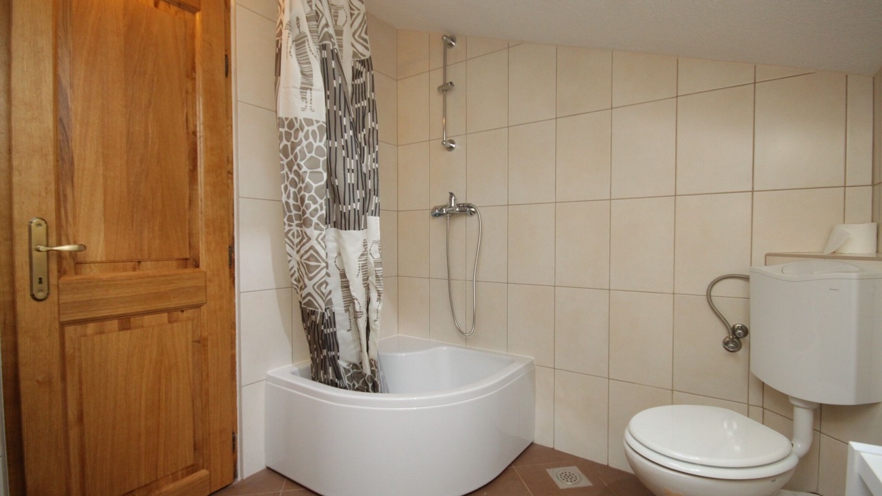 Photo of Bathroom in Scedro