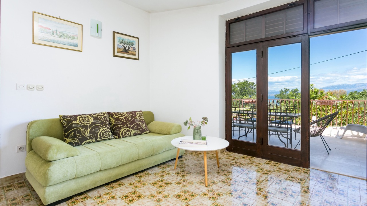 Photo of Livingroom in Mirce