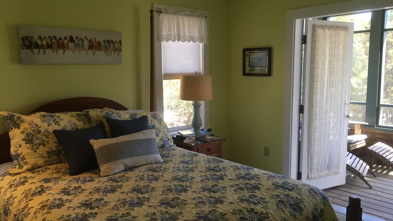 Photo of Bedroom in Steinhatchee