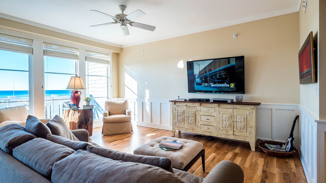 Photo of Livingroom in WaterSound Beach