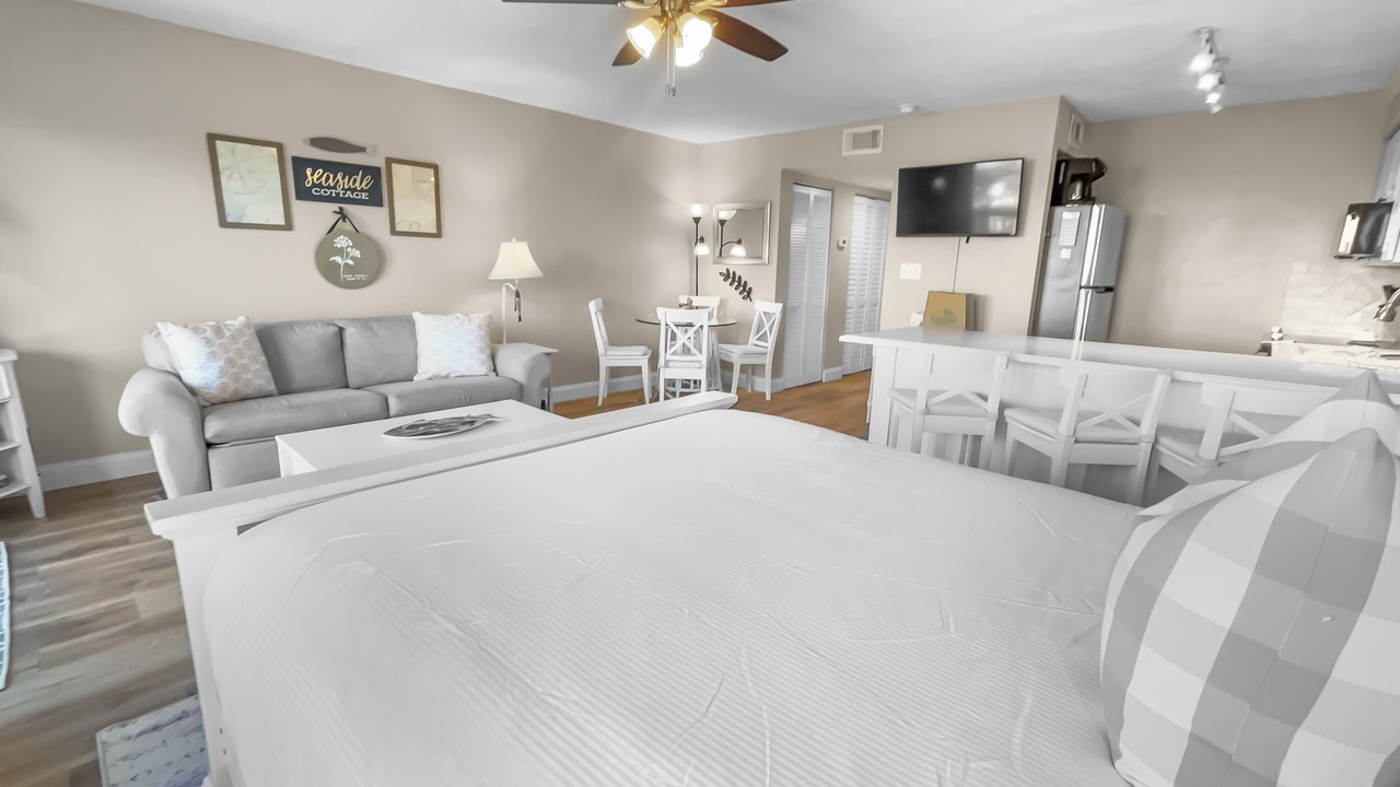 Photo of Bedroom in Seagrove Beach
