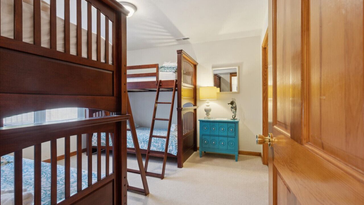 Photo of Bedroom in Croatan Beach