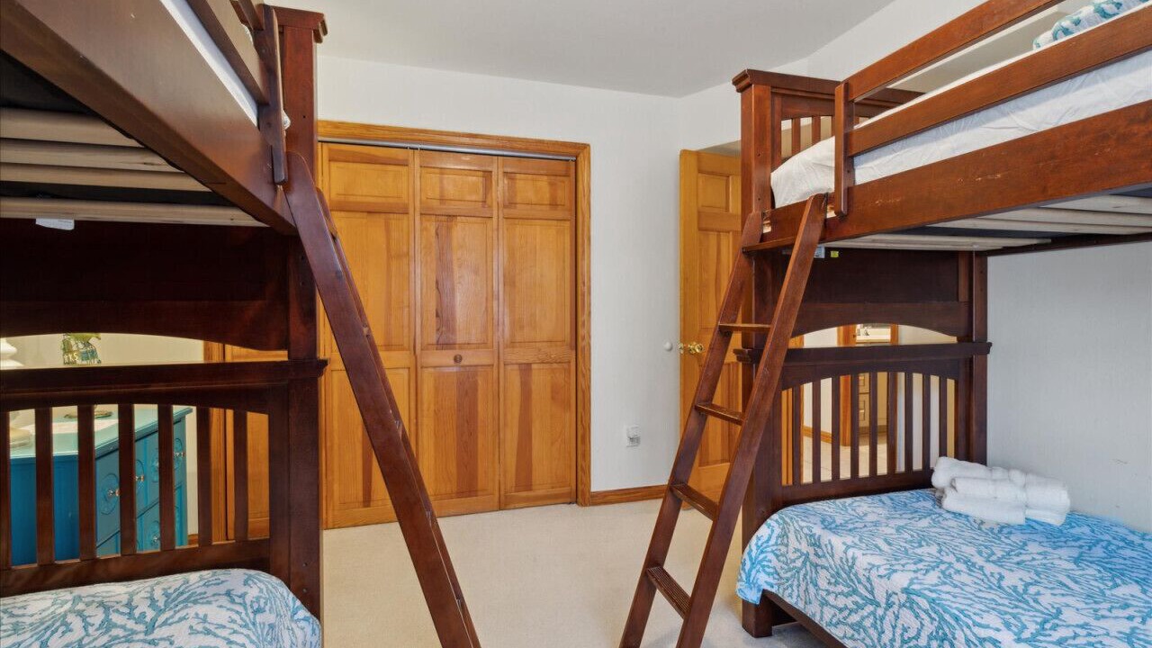 Photo of Bedroom in Croatan Beach