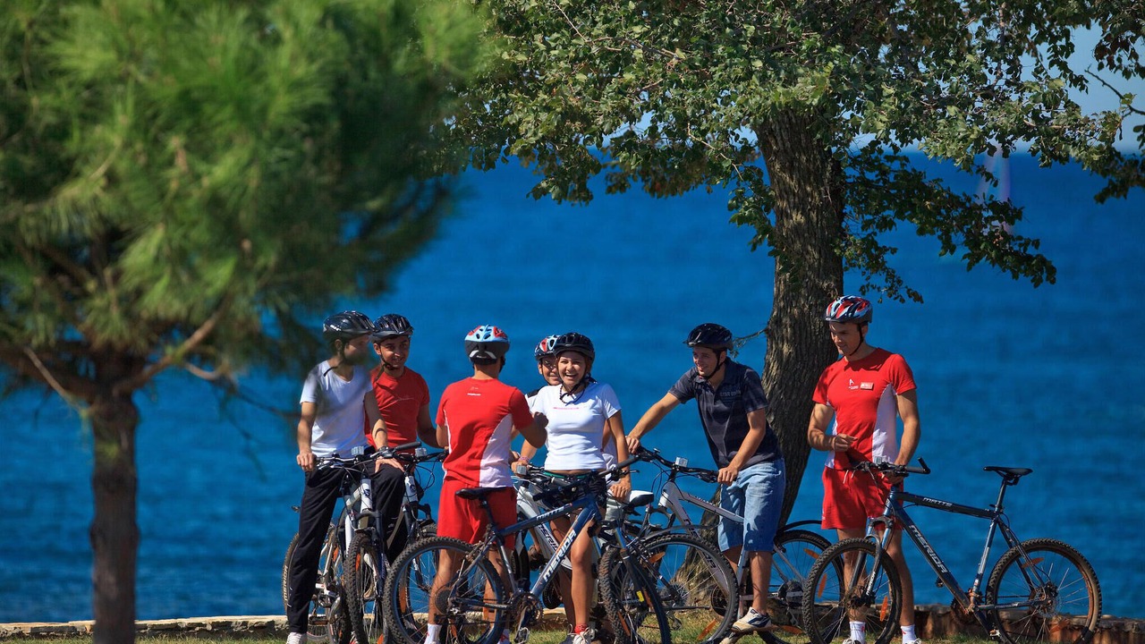 Photo of Others in Kastel