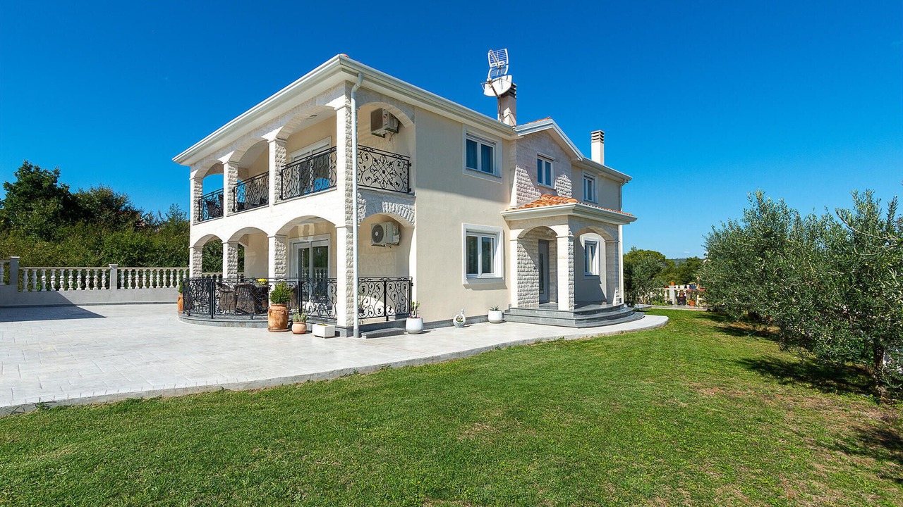 Photo of Outdoor in Kastel