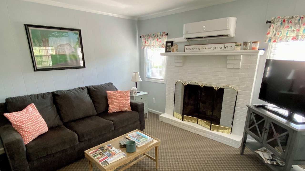 Photo of Livingroom in Lynchburg