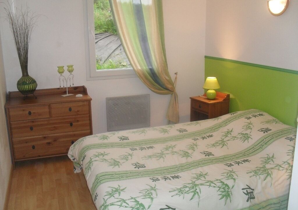 Photo of Bedroom in Tredrez-Locquemeau
