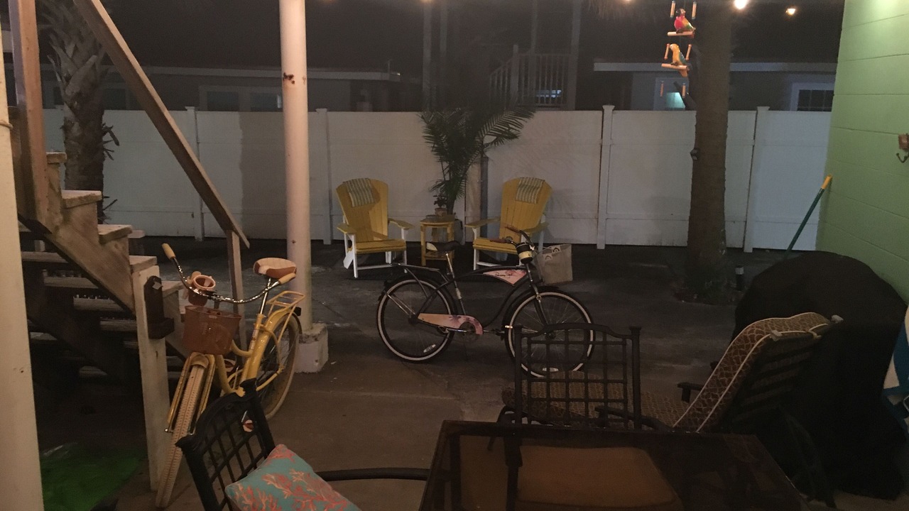 Photo of Patio Balcony in Kiska Beach