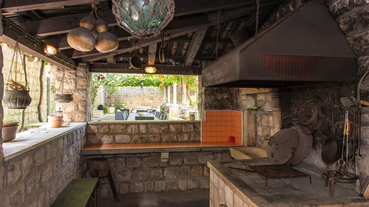 Photo of Outdoor in Pile
