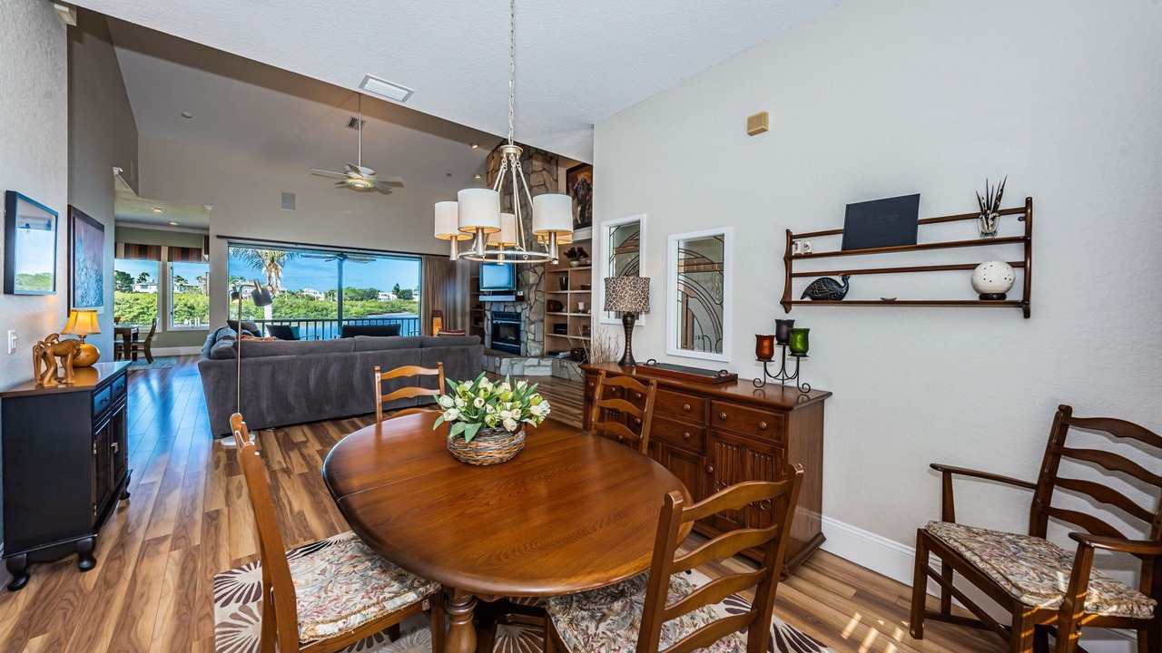 Photo of Livingroom in Palm Harbor
