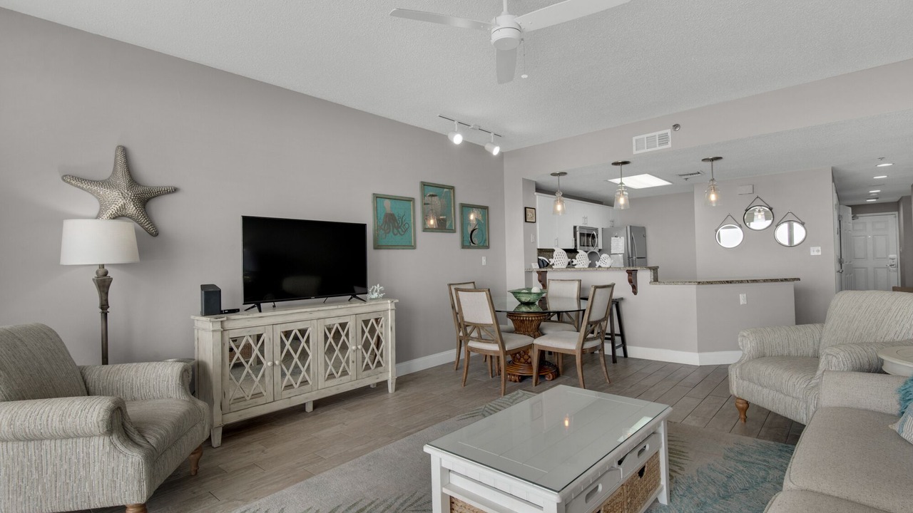Photo of Livingroom in Destin