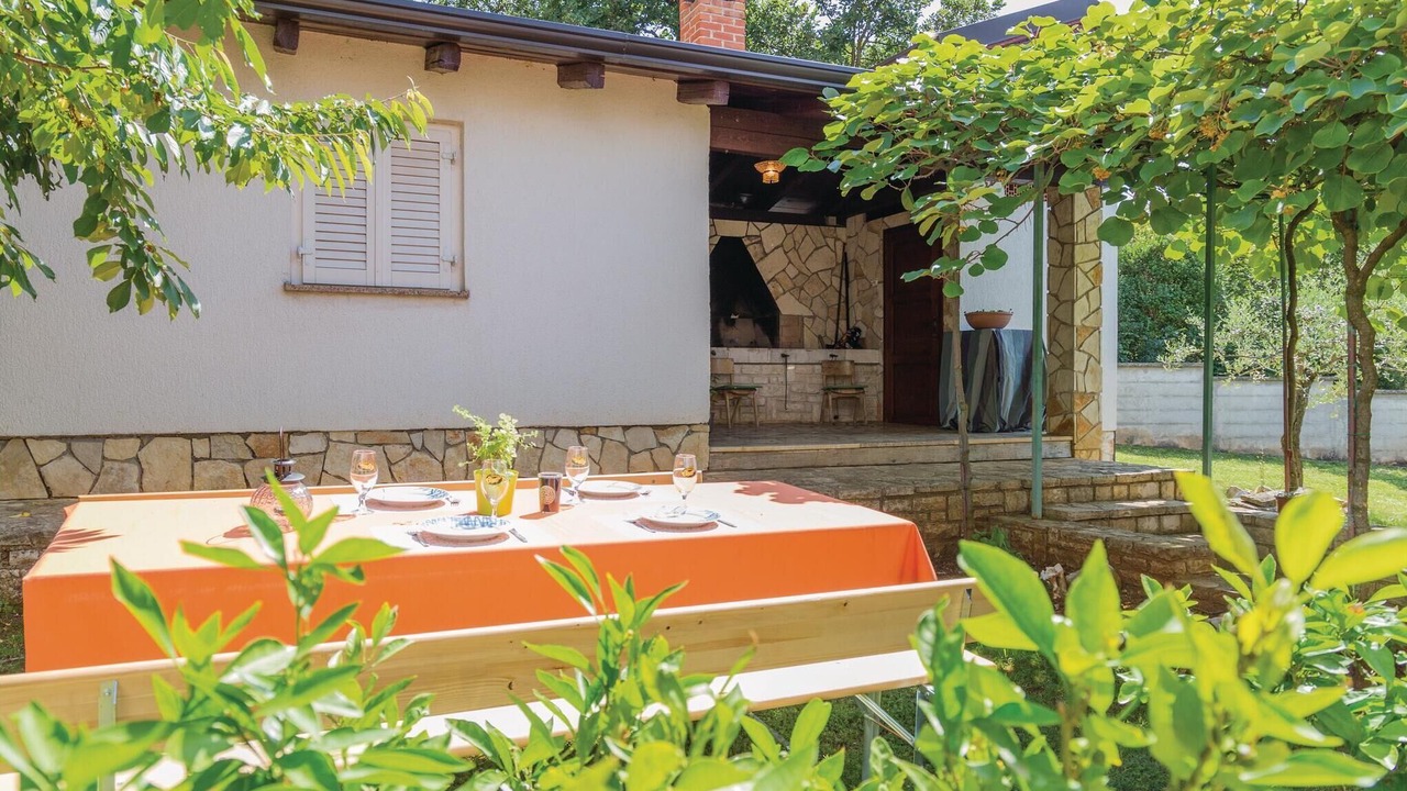 Photo of Outdoor in Zbandaj