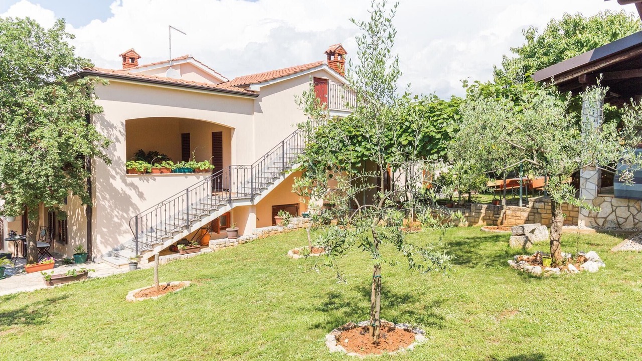 Photo of Outdoor in Zbandaj