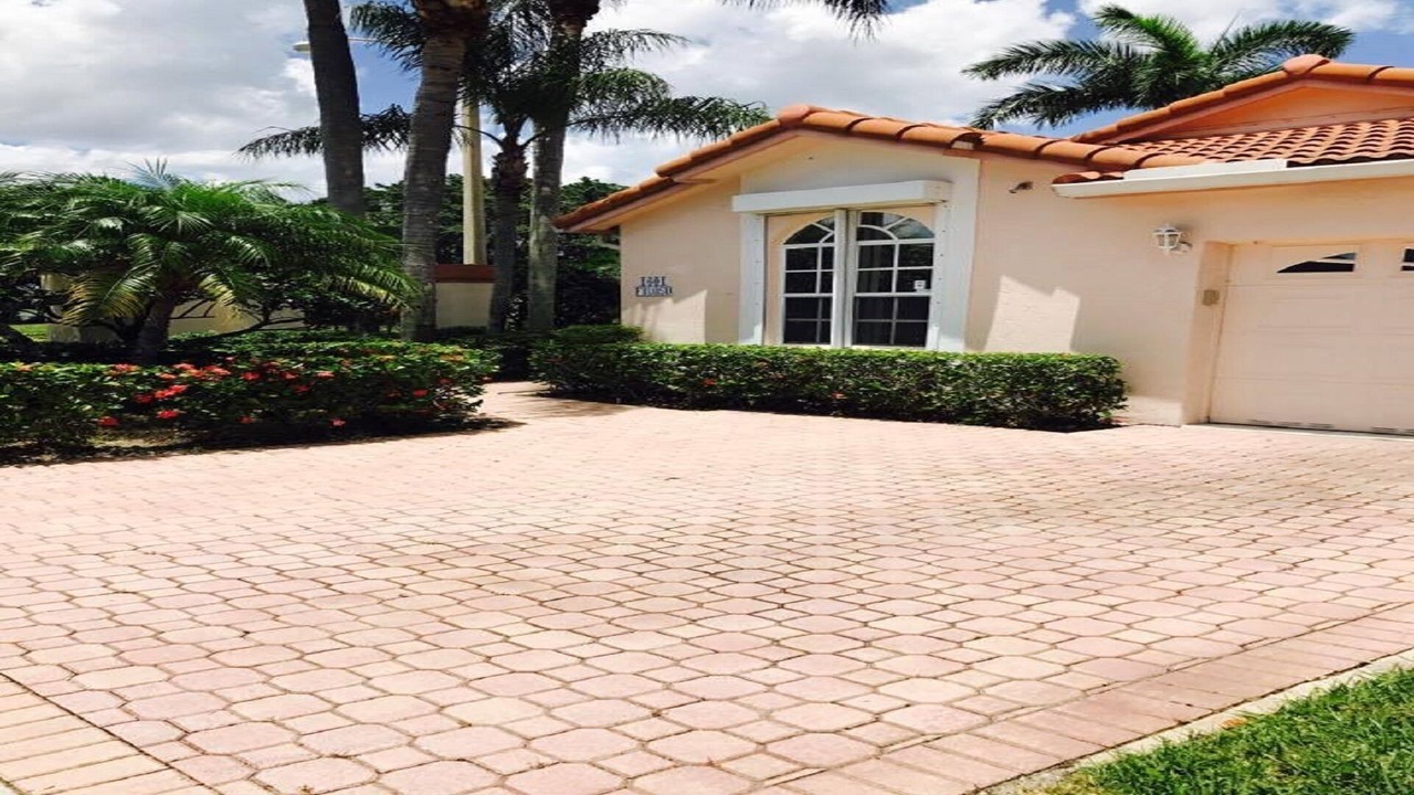 Photo of Others in Pembroke Pines