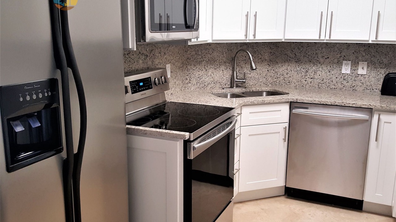 Photo of Kitchen in Mid Beach